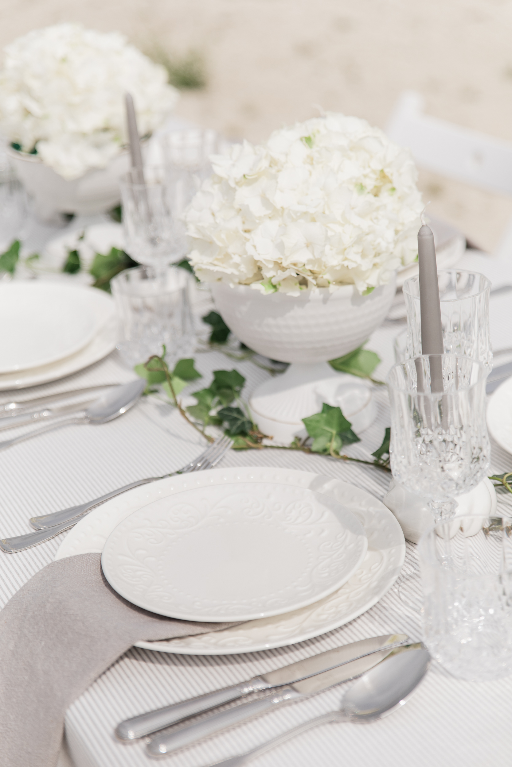 weiß grau Tischdesign für Hochzeit oder firmenevent
