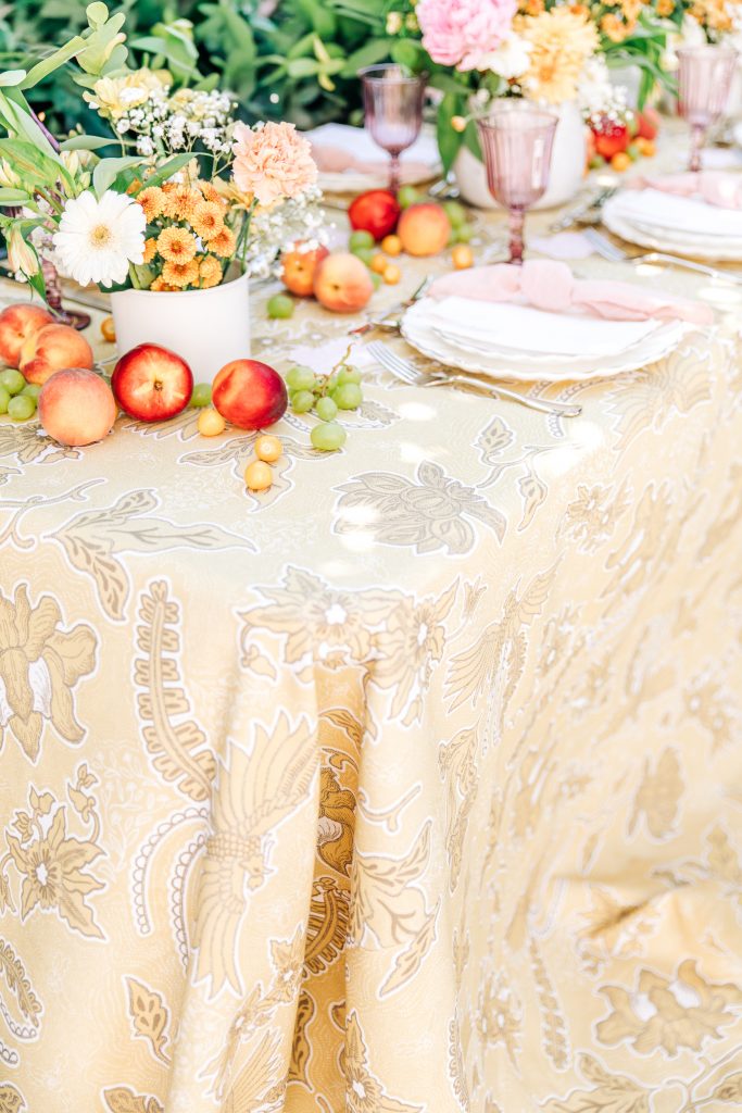 bodenlange tischdecke für Hochzeit