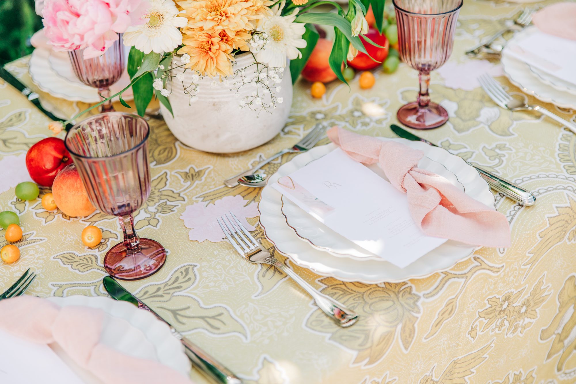 moderne tischdeko Hochzeit la table romantique